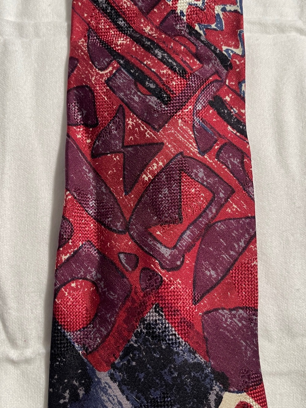 Cardinale Red and Purple Geometric Pattern Men's Silk Tie